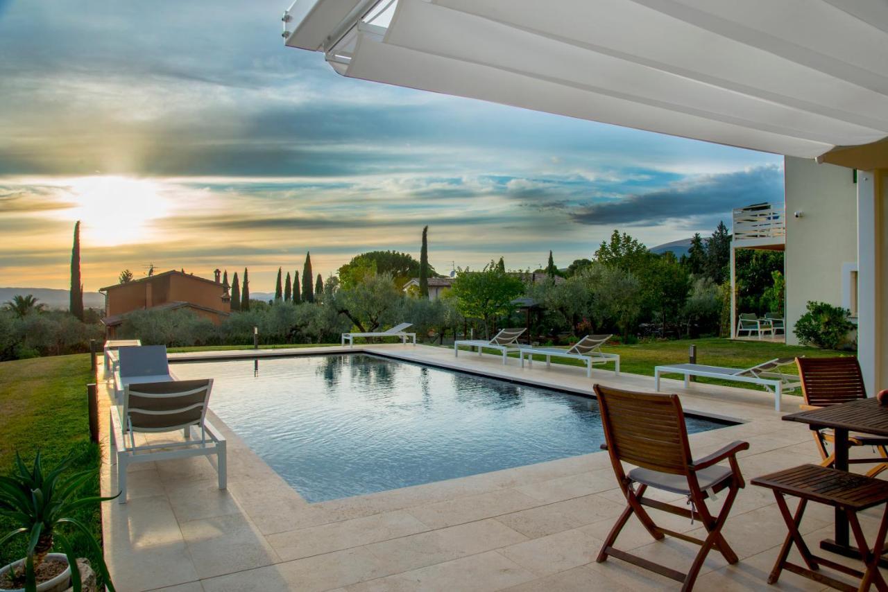 Giuliveto Bed And Breakfast Foligno Exterior foto